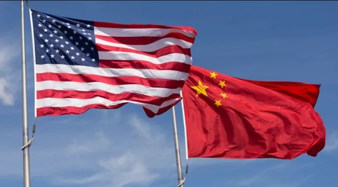الصين تعلن إمكانية حل الخلافات التجارية مع واشنطن