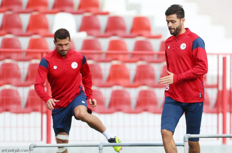 بعد تخطي الإصابة.. حامد والهوساوي ينتظران قرار ألميدا