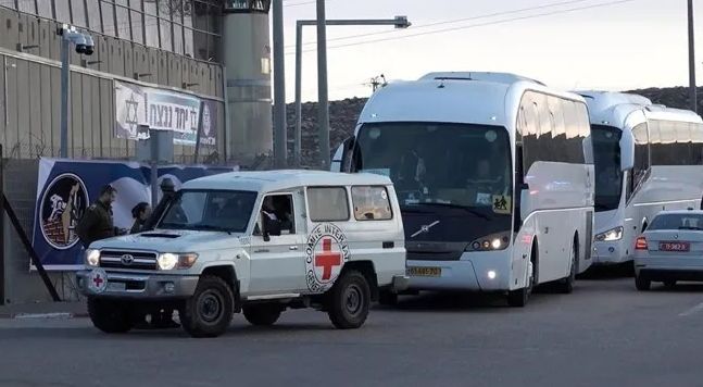 الصليب الأحمر: اكتمال المرحلة الثانية من صفقة التبادل بين حماس وإسرائيل