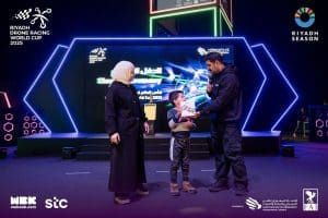 المملكة تدخل موسوعة “جينيس” وتتوج الفائزين بكأس العالم للدرونز