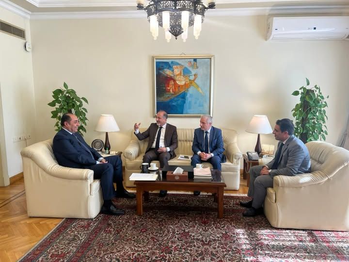 الجامعة العربية وفلسطين تؤكدان أهمية دعم صمود الشعب الفلسطيني على أرضه ورفض تهجيره