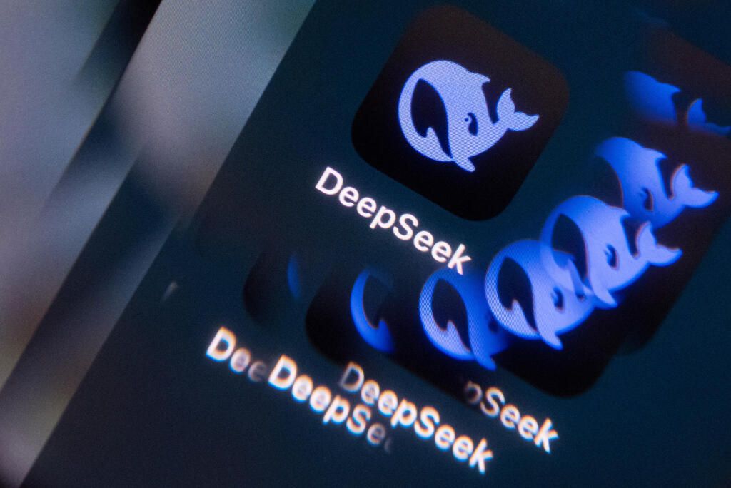 DeepSeek | ذكاء اصطناعي صيني يتفوق على ChatGPT ويربك الأمريكان
