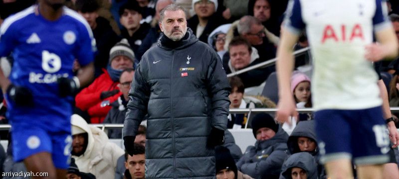 رغم التراجع.. توتنام متمسك ببوستيكوجلو