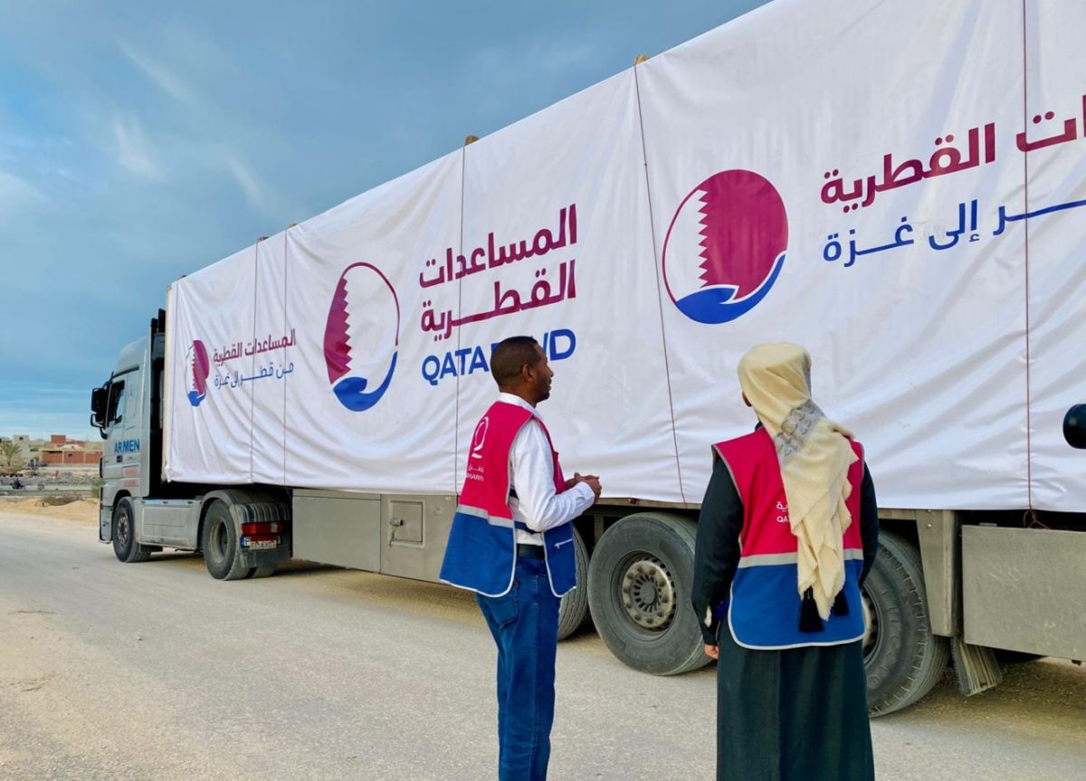 استكمالا للجسر البرى دخول الدفعة الأولى من المساعدات الإنسانية القطرية إلى قطاع غزة