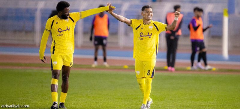 بـ10 لاعبين.. الجبيل يقهر البكيرية