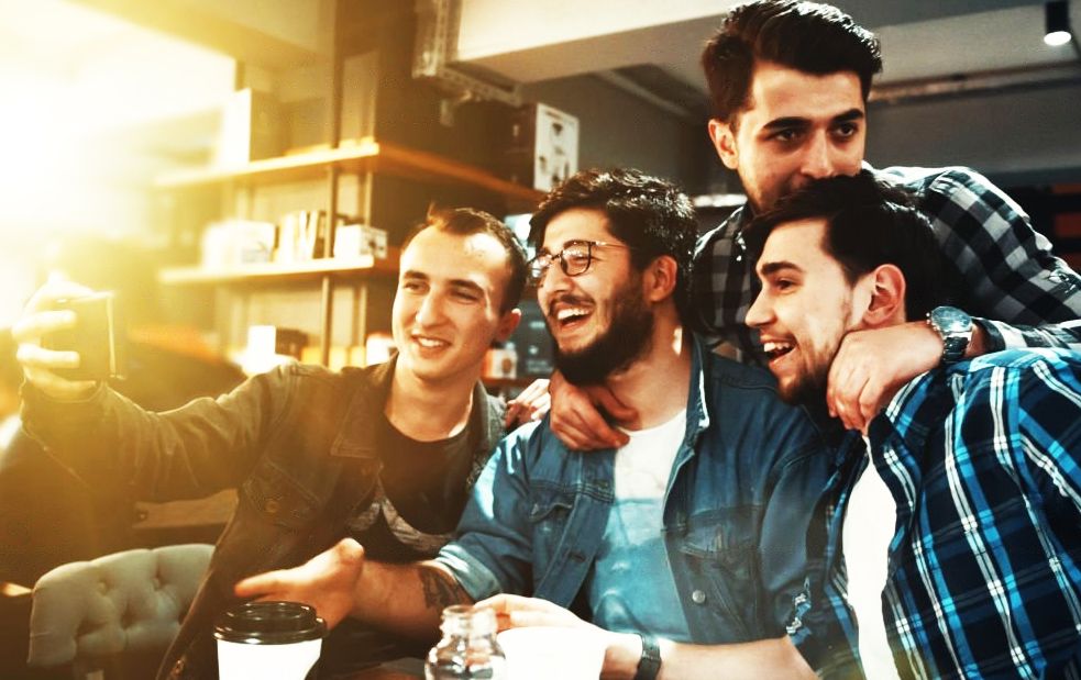 ابراج يبقا يوم السعد والهنا لو قربت منهم ولا كنت صاحب ليهم بيجوا دائما والخير وراهم