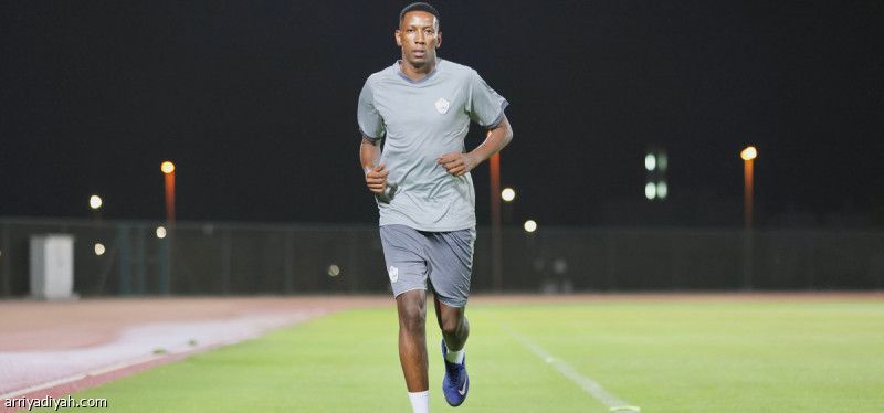 الفتح يعزز دفاعه بقاسم