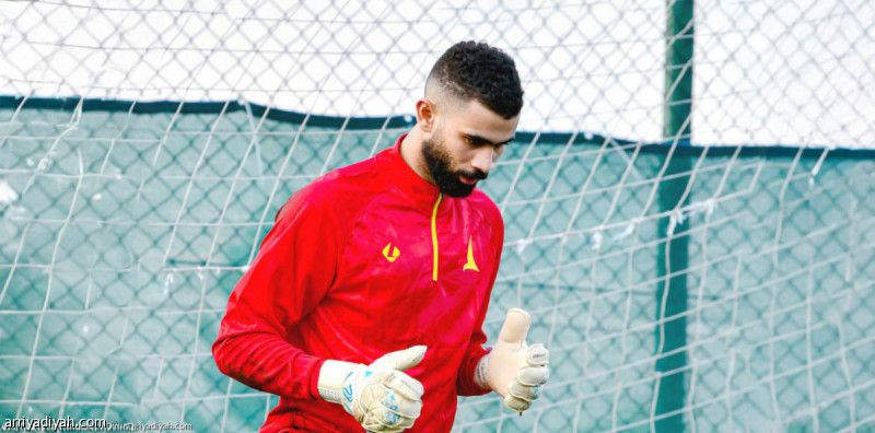 بعد 5 أسابيع.. الحيدري يتجاوز التهاب الركبة