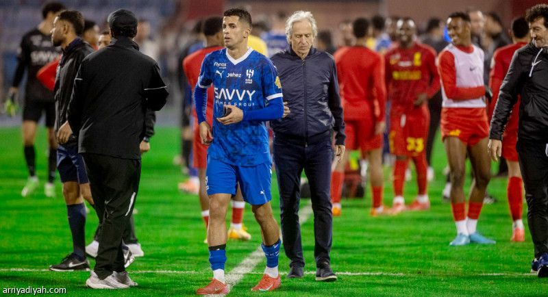 بعد خسارة الهلال والاتحاد.. عدد النقاط القياسي صامد