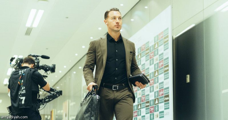 يايسله يثبت تشكيل الخماسية