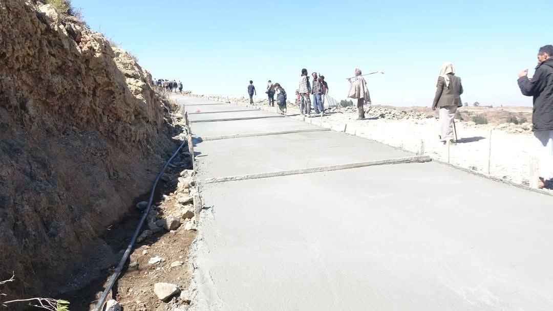 مليشيا الحوثي بإب تحاول السطو على جهود مبادرة مجتمعية وتجيير أحد المشاريع الخدمية لصالحها