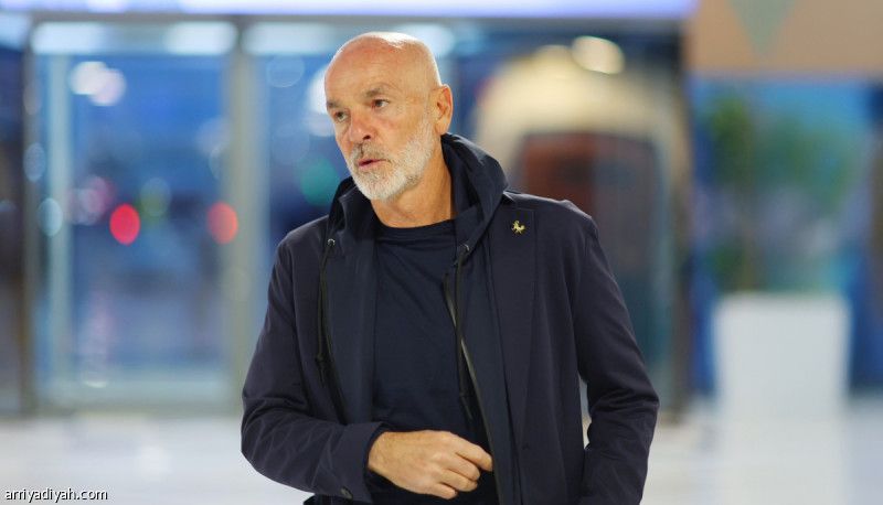 النصر يعتمد هزازي مع الفريق الأول