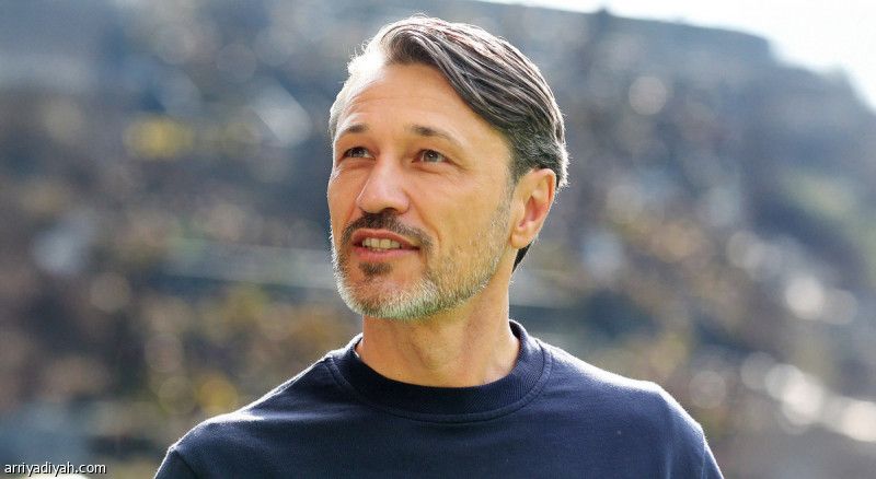 حتى 2026.. كوفاتش يقود دورتموند