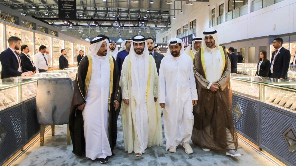انطلاق «جواهر الإمارات» في «إكسبو الشارقة» بمشاركة 160 عارضاً و500 علامة