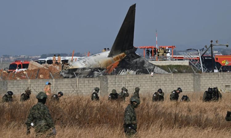 سول : انتشال الصندوقين الأسودين من طائرة إير بوسان التي دمرها الحريق