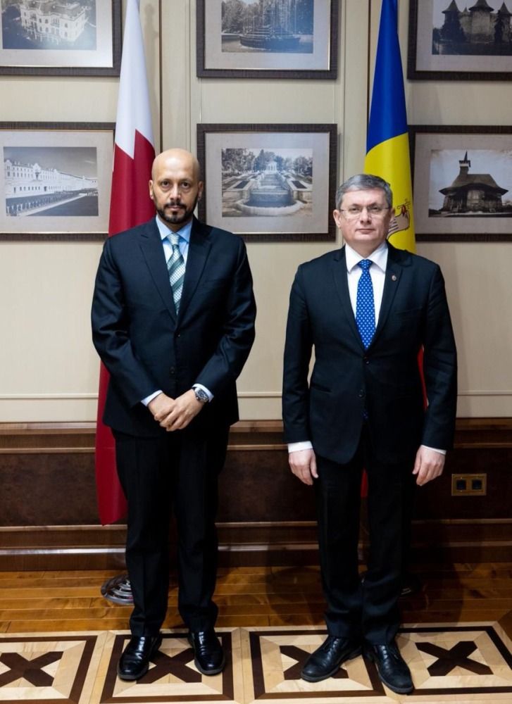 رئيس البرلمان في مولدوفا يجتمع مع سفير دولة قطر