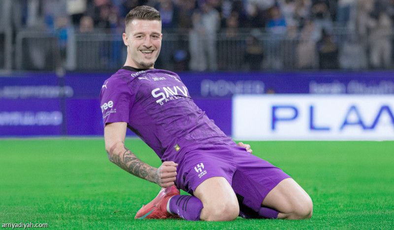 ركلات سافيتش تضرب الأخدود ذهابا وإيابا