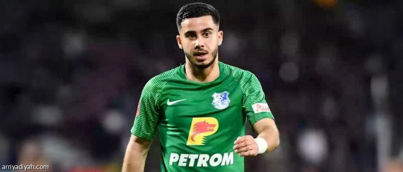 الرياض يضم جوهرة برشلونة.. ويودع الثلاثي