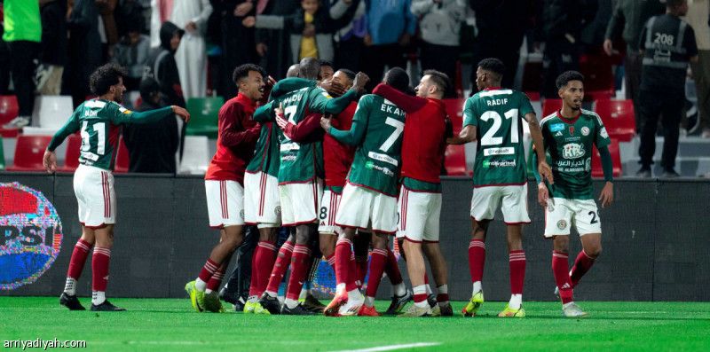 المرة الأولى.. الاتفاق يكسب الشباب ذهابا وعودة