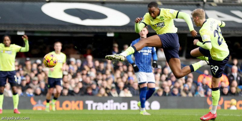 أمام ساوثهامبتون.. إبسويتش يتجرع الخسارة الرابعة تواليا