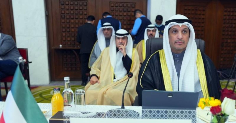 وزير الإعلام والثقافة ووزير الدولة لشؤون الشباب عبد الرحمن المطيري خلال مشاركته في المؤتمر