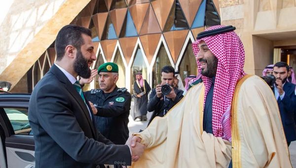 ولي العهد السعودي يستقبل الرئيس السوري في الرياض