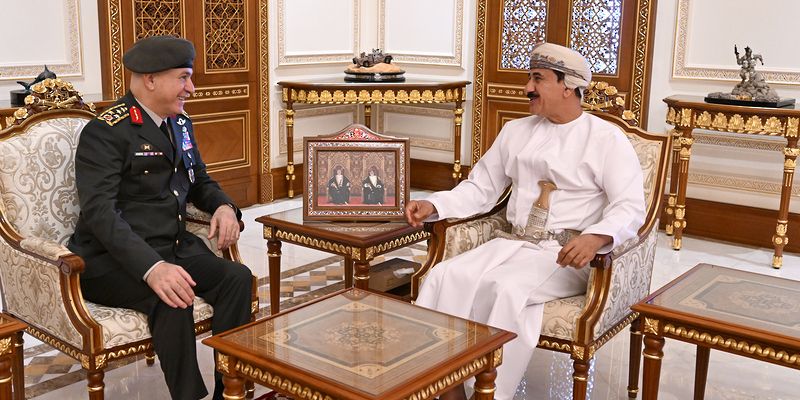 وزير المكتب السُّلطاني يستقبل رئيس هيئة الأركان العامة التركي