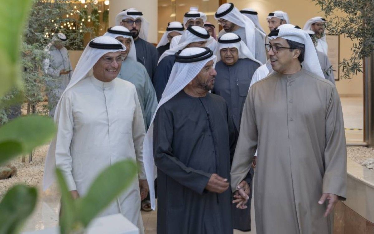 احتفاءً بمسيرته الوطنية.. منصور بن زايد يفتتح قاعة الشيخ سرور بن محمد في مبنى الأرشيف والمكتبة الوطنية