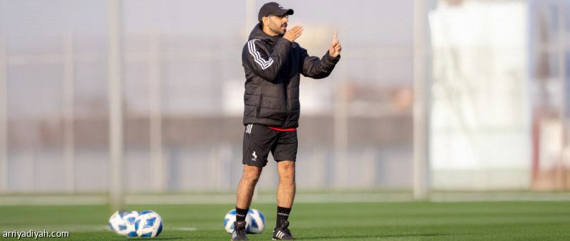 أمام الرفاع.. الشهري يفقد خدمات جراي