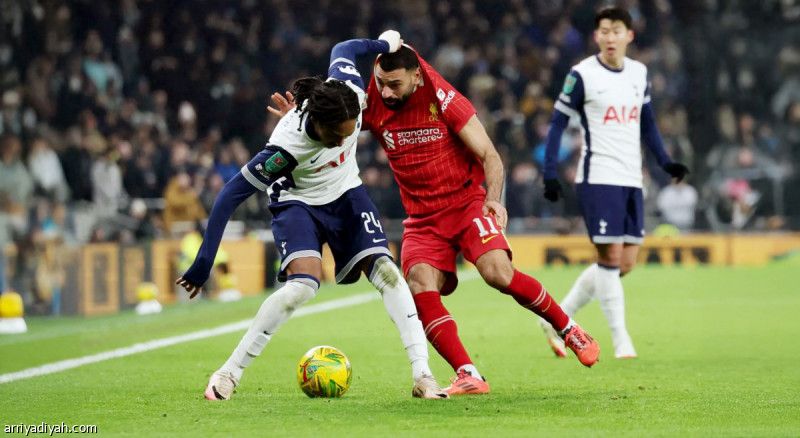 قبل المواجهة.. سبينس يتوعد صلاح