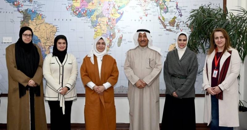 من زيارة وفد الهيئة العامة للبيئة إلى مقر جمعية الهلال الأحمر