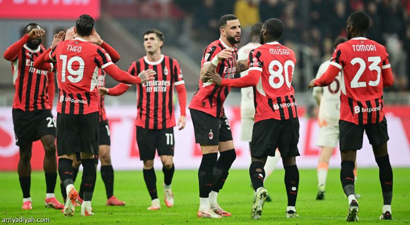 ميلان يضرب روما بثلاثية ويبلغ نصف النهائي