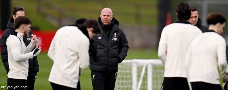 ينافس على 4 ألقاب.. سلوت يعتمد المداورة