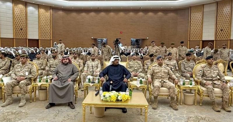 وزير الدفاع يشهد القرعة العلنية للطلبة الضباط الجامعيين الدفعة الـ24