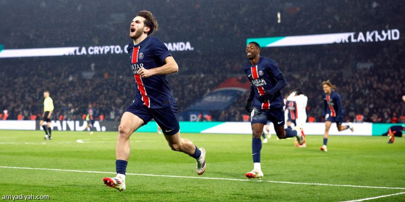 في ليلة العقود الجديدة.. باريس يدك شباك موناكو برباعية