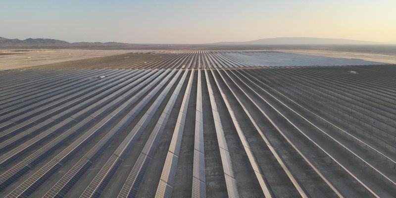 مشاريع استراتيجية ونوعية تشهدها سلطنة عُمان في قطاعي الكهرباء والمعادن