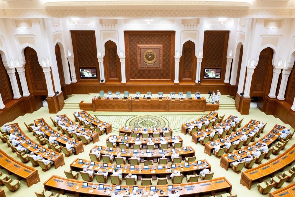 مجلس الشورى يناقش مشروع قانون “مكافحة الاتجار بالبشر” ومشروع قانون “التنظيم العقاري”