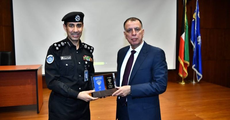 وزير الداخلية الأردني زار «الجنسية ووثائق السفر»: تبادل الخبرات في تطوير الخدمات الحكومية