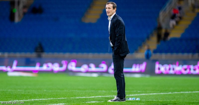 رسميا.. التعاون يقيل أروابارينا