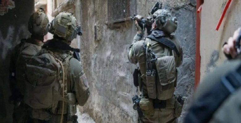 قوات الاحتلال تقتحم قريتين غربى رام الله فى الضفة الغربية