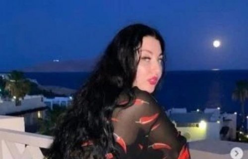 صافيناز تخلع ملابسها وترقص بدون ملابس.. ومتابع غلبتي رانيا يوسف ودينا ..اتفرج