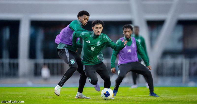 الليلة.. الأخضر الشاب يطير إلى شينزن