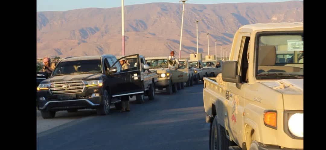 المهرة.. وصول وحدات عسكرية تابعة لقوات "درع الوطن" قادمة من السعودية