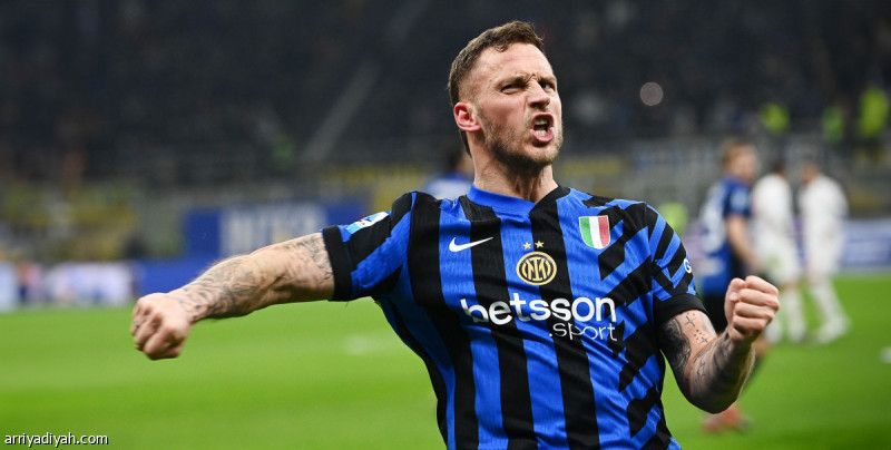 إنتر يرد دين فيورنتينا.. ويضيّق الخناق على نابولي