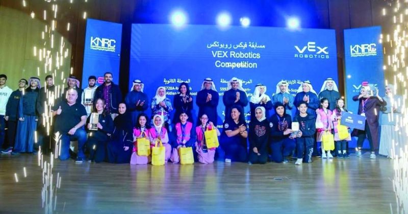 فريق مدرسة البكالوريا الأمريكية يُمثل الكويت في مسابقة «VEX Robotics» العالمية بأمريكا