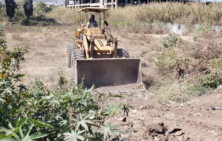 مليشيا الحوثي تعتدي على أراضٍ واسعة تابعة لجامعة إب