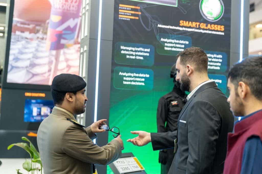 تحت شعار “خدمات رقمية لوطن آمن”.. “الداخلية” أبهرت الزوار في “ليب 2025”