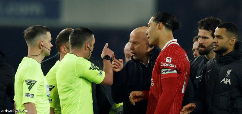 «الاحتفال الصاخب» يوقف سلوت مباراتين