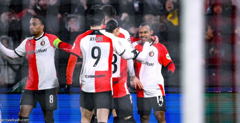 فينورد يصعب مهمة ميلان