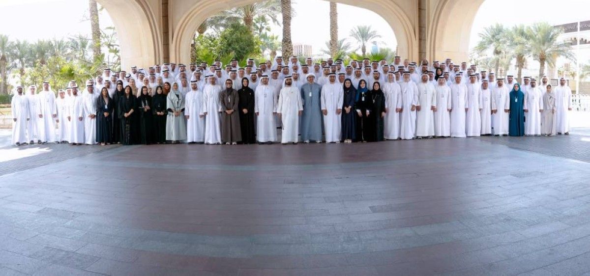 محمد بن راشد يلتقي سفراء الإمارات ويثمّن جهودهم في ترسيخ مكانة الدولة وتعزيز شراكاتها الدولية